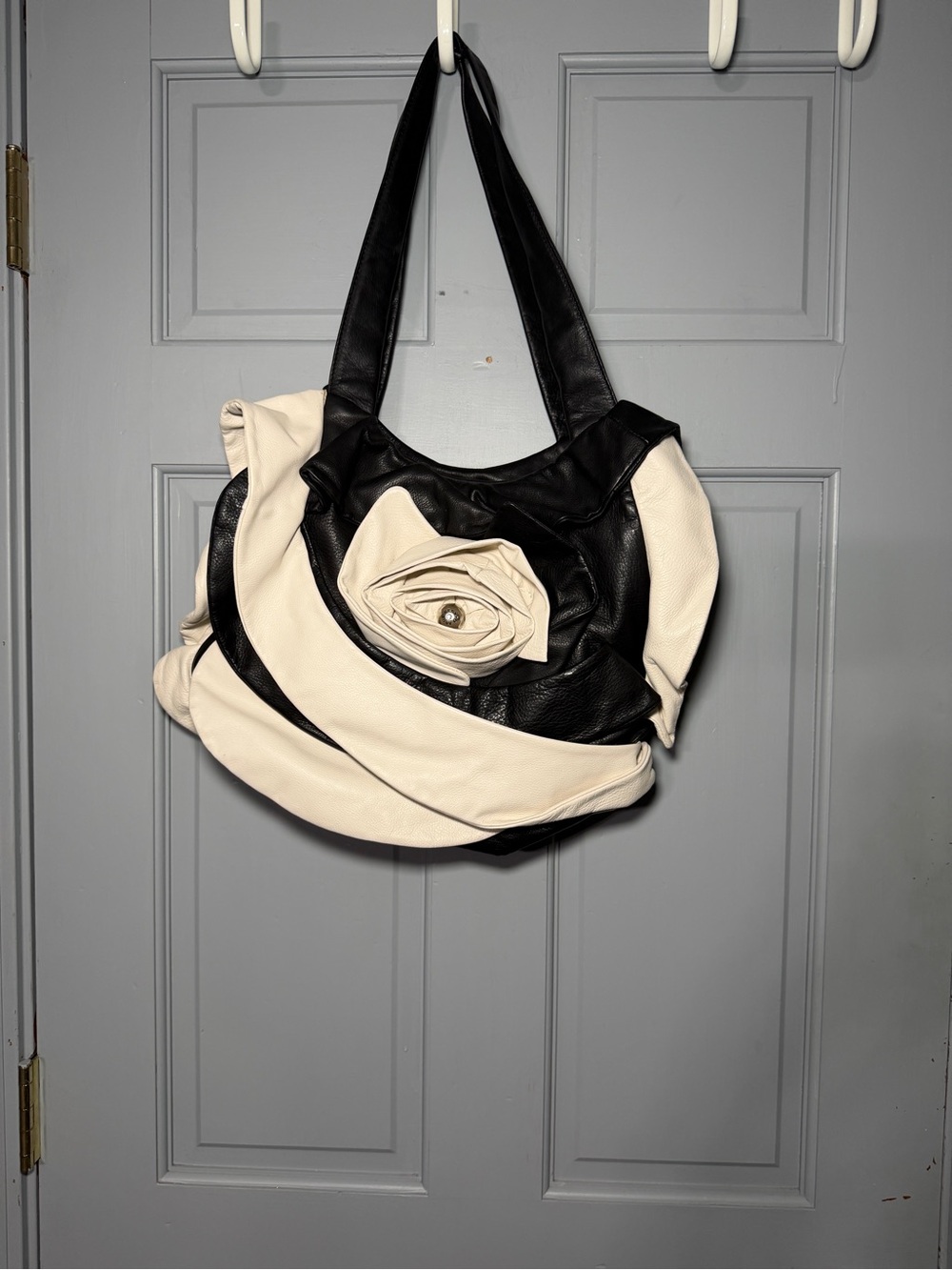 Renato Angi Black and Cream leather Rosette Shoulder Bag